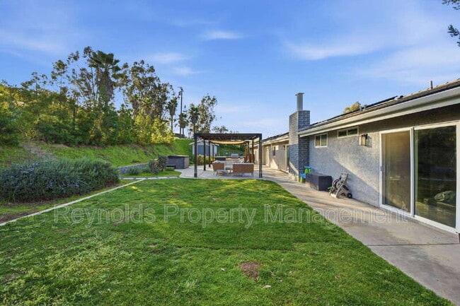 Building Photo - 1953 Granite Hills Dr