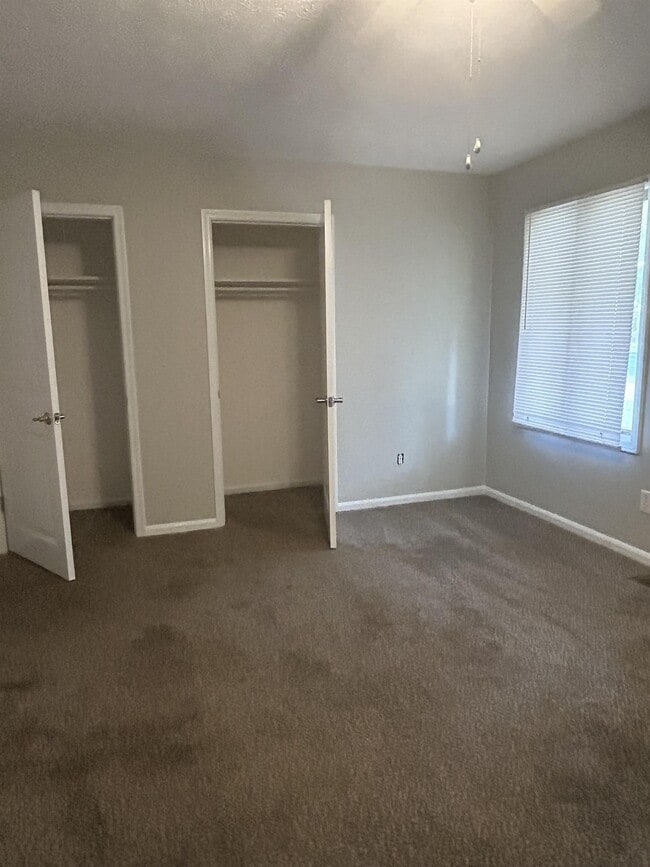 Building Photo - 2515 Reta St