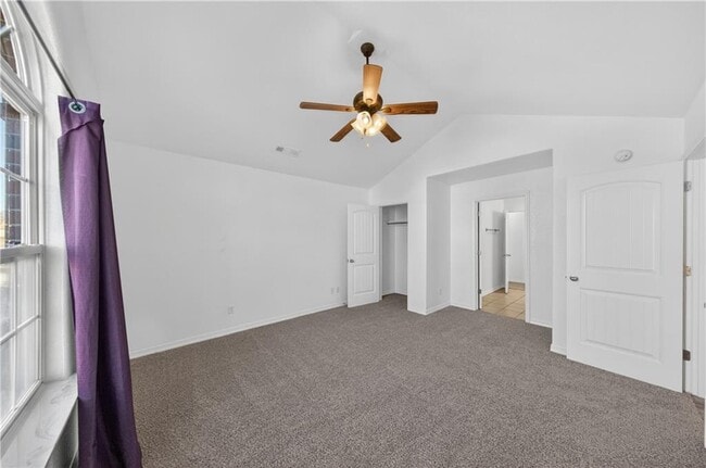 Building Photo - 656 Woodland St