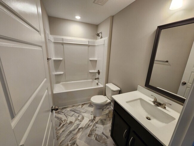 Building Photo - 219 Donegal Dr