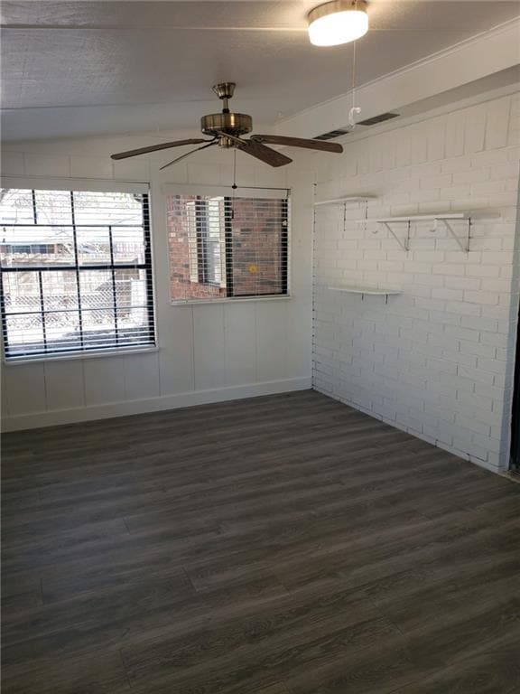 Building Photo - 4106 Watkins Ave