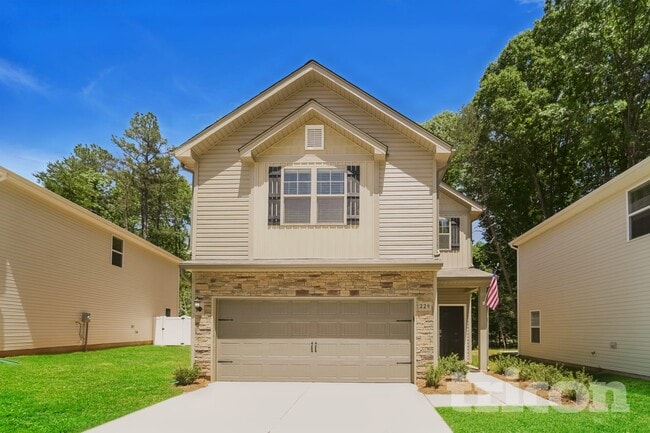 Building Photo - 229 Spring Knoll Dr