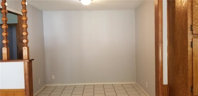 Building Photo - 317 S Denton Ave