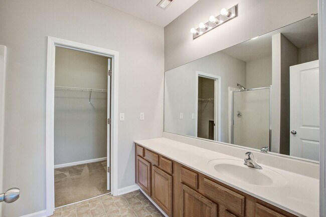 Building Photo - 198 Grand Oaks Dr