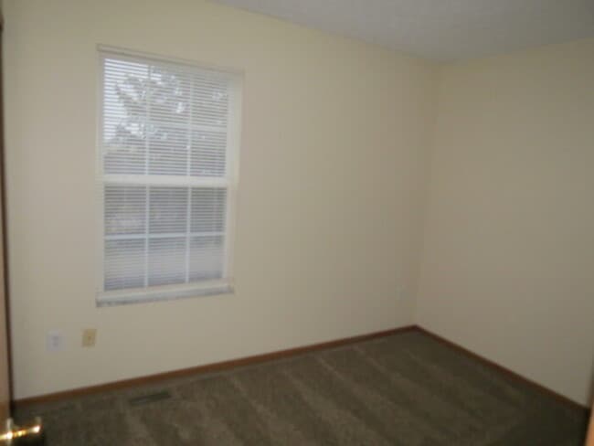 Building Photo - 4012 Cailin Dr