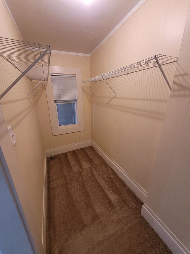 Building Photo - $1475 - 1 Bed / 1 Bath Apartment in Downtown Manchester with All Utilities Included