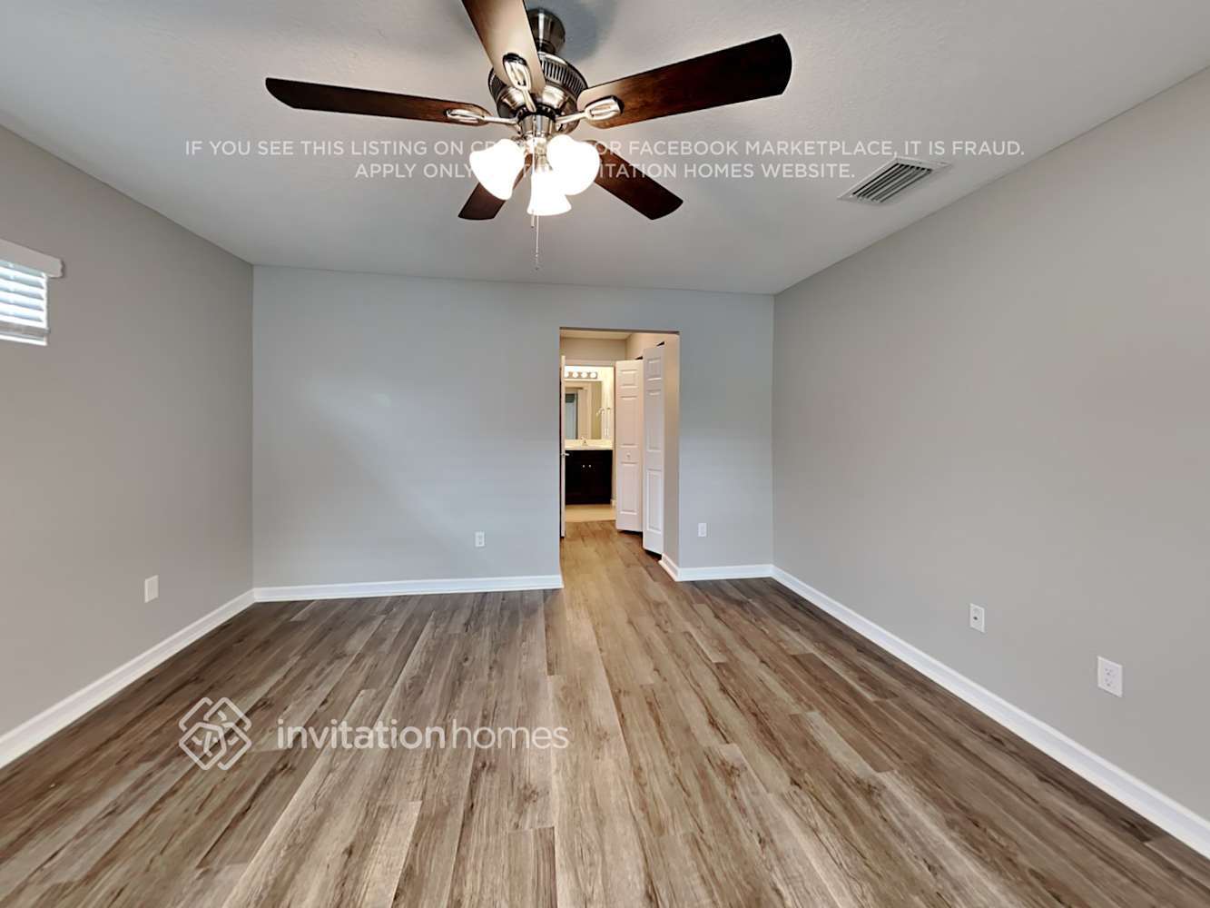 Building Photo - 886 SW Del Rio Blvd