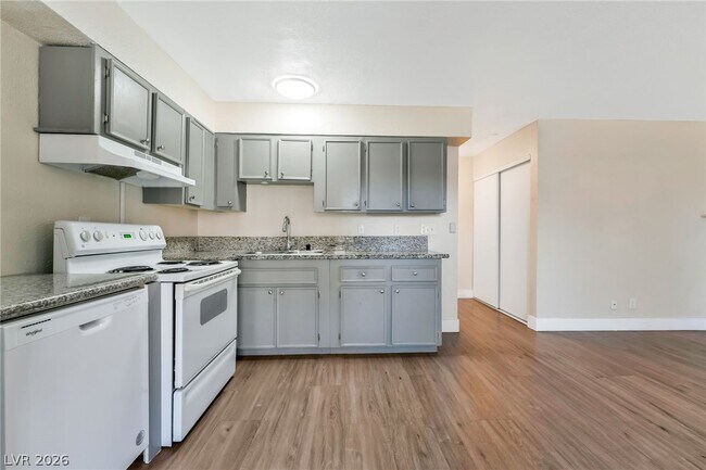 Building Photo - 4300 N Lamont St