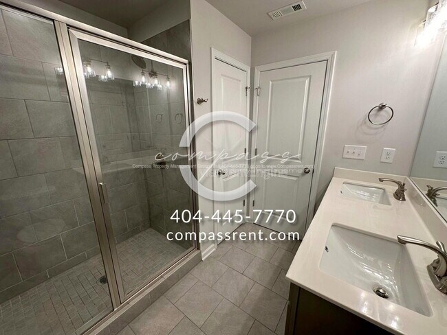Building Photo - 3523 Hedgeway Ln NW