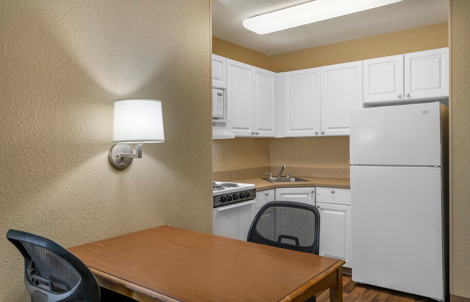 Building Photo - Furnished Studio-Boston - Westborough - East Main Street