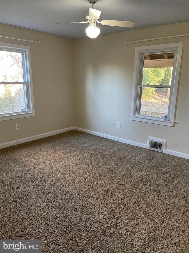 Building Photo - 4021 Locust St