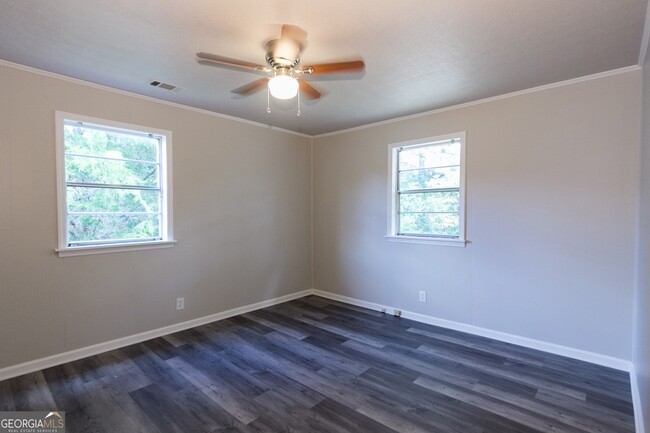 Building Photo - 1312 Cooper Rd