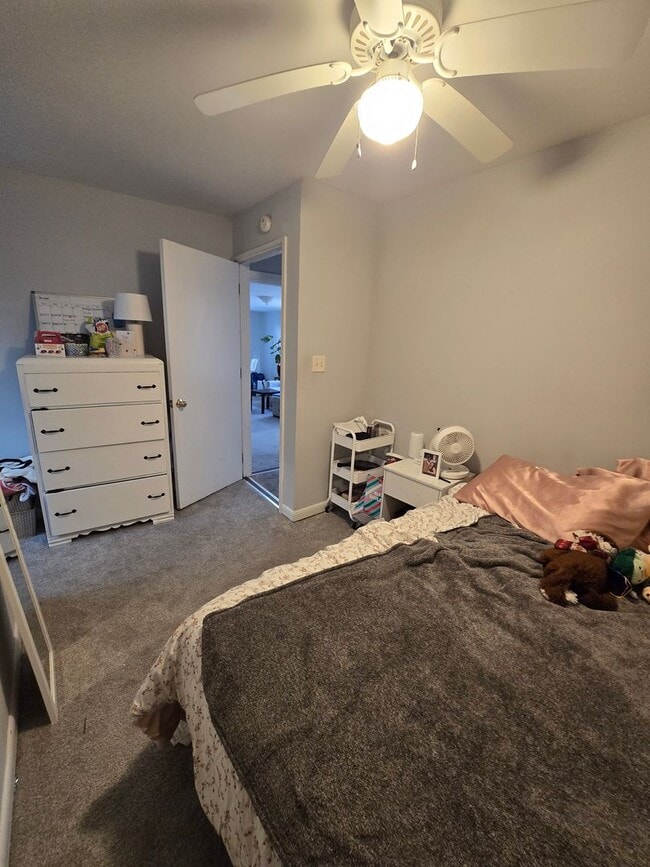 Building Photo - 72A