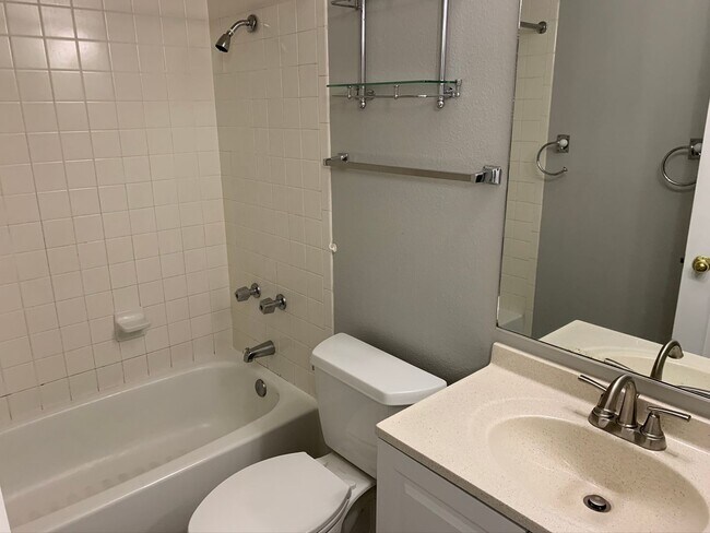 Building Photo - 4654 White Rock Cir