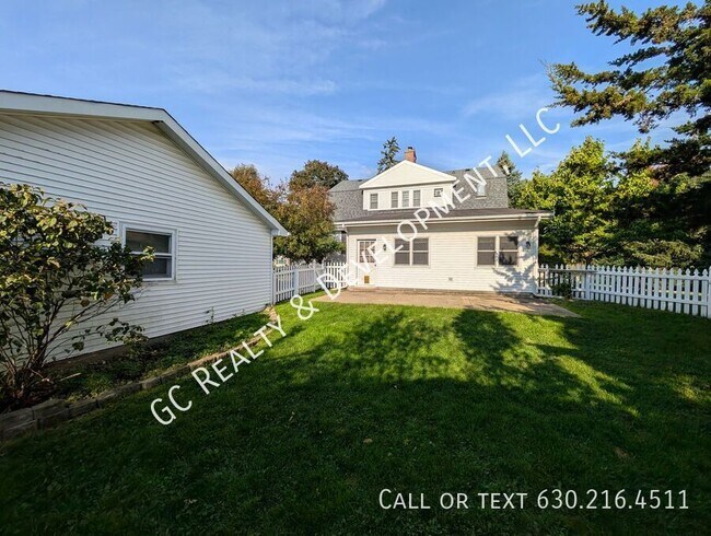 Building Photo - 173 Pomeroy Ave