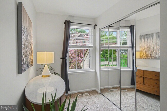 Building Photo - 3420 Keswick Way