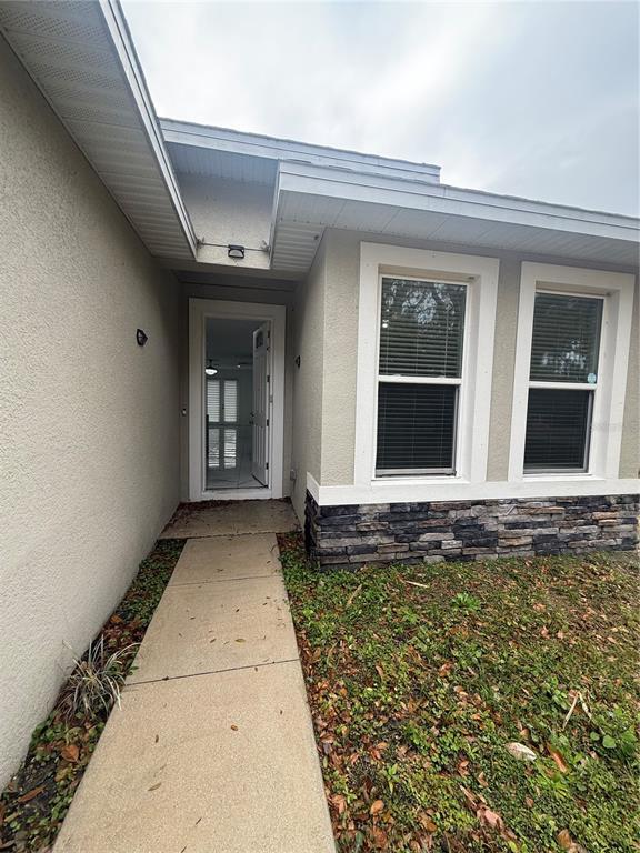 Building Photo - 310 Grape Ave