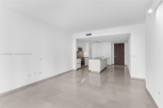 Building Photo - 68 SE 6th St