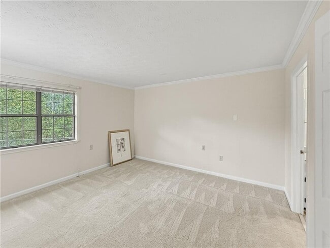 Building Photo - 475 Mount Vernon Hwy NE