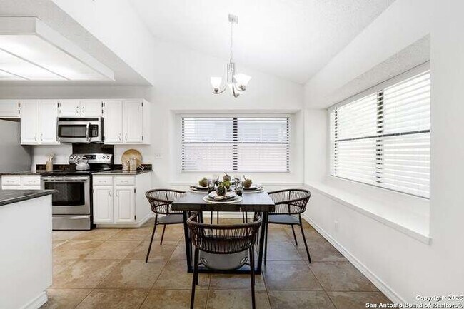 Building Photo - 3410 Green Spring Dr