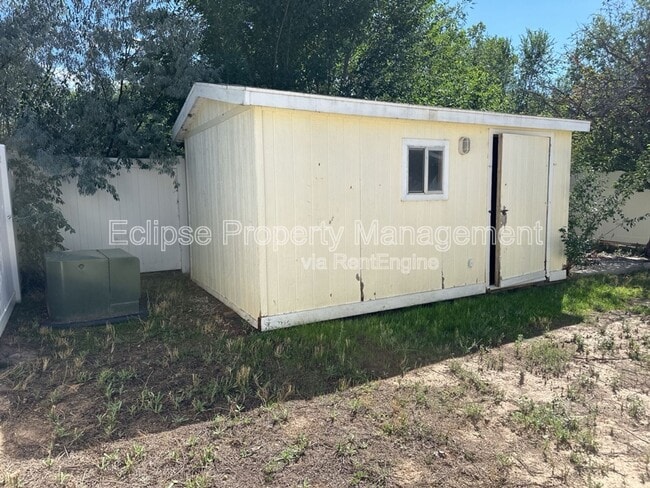 Building Photo - 178 Hollyberry Way