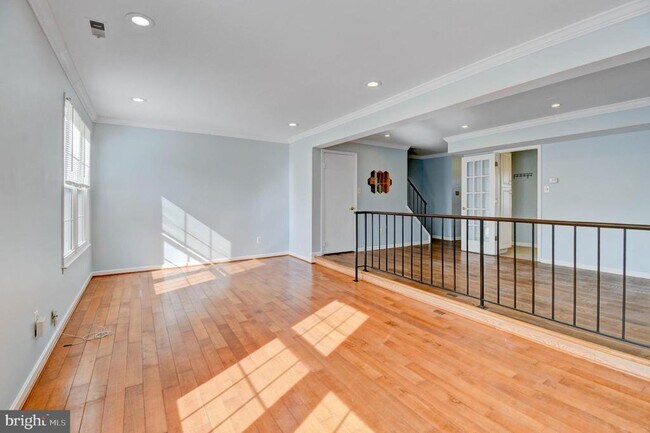 Building Photo - 4472 Ruggles Ct