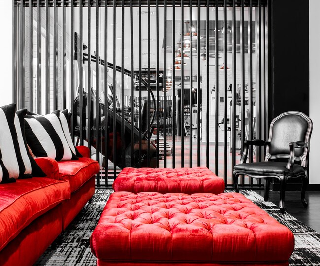 5221 The Holly Lubbock, TX Apartment Finder