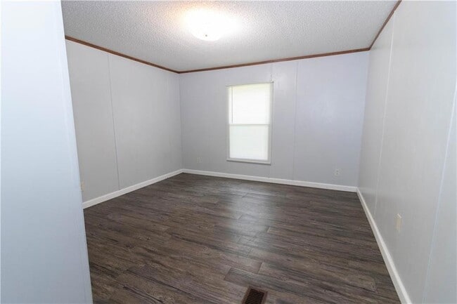 Building Photo - 400 Jefferson Dr