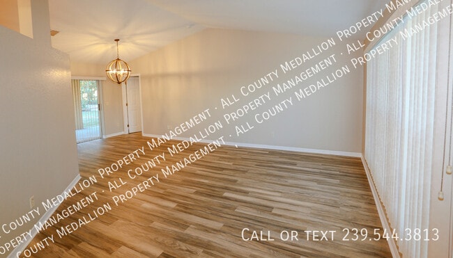 Building Photo - 4112 SW 6th Pl