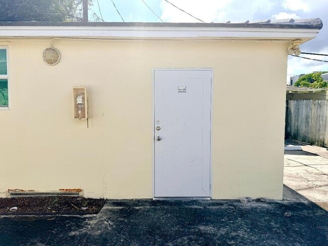 Building Photo - 312 Walton Blvd