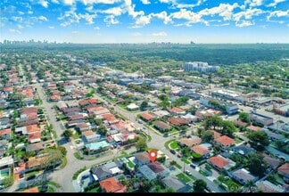 Building Photo - 5911 SW 6th St