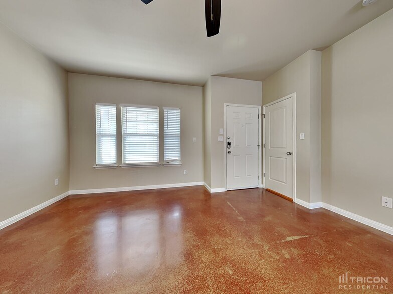 Building Photo - 4520 Kind Way
