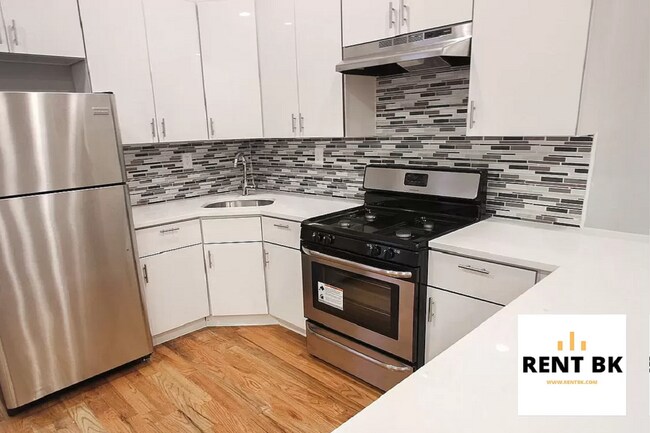 Building Photo - 199 Weirfield St