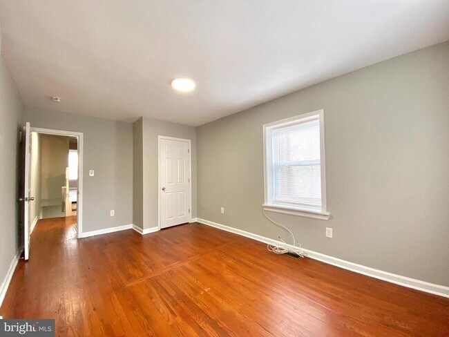 Building Photo - 1504 Willington St