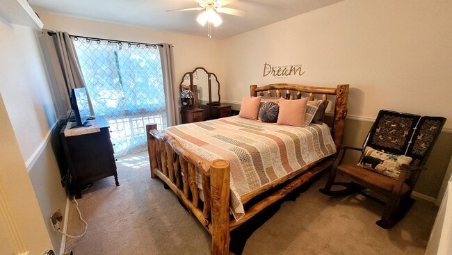 Building Photo - 294 Cobblestone Dr