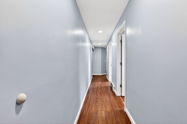 Building Photo - 1582 Irving St