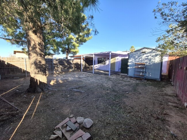 Building Photo - 6566 E Hawk Dr