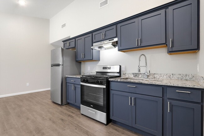 Building Photo - 8761 Lawson -