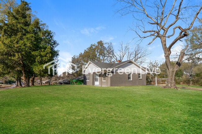 Building Photo - 1456 Rolling Hills Dr