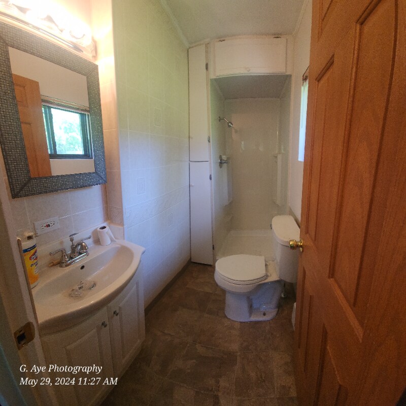 Building Photo - 7 Edwards Ln