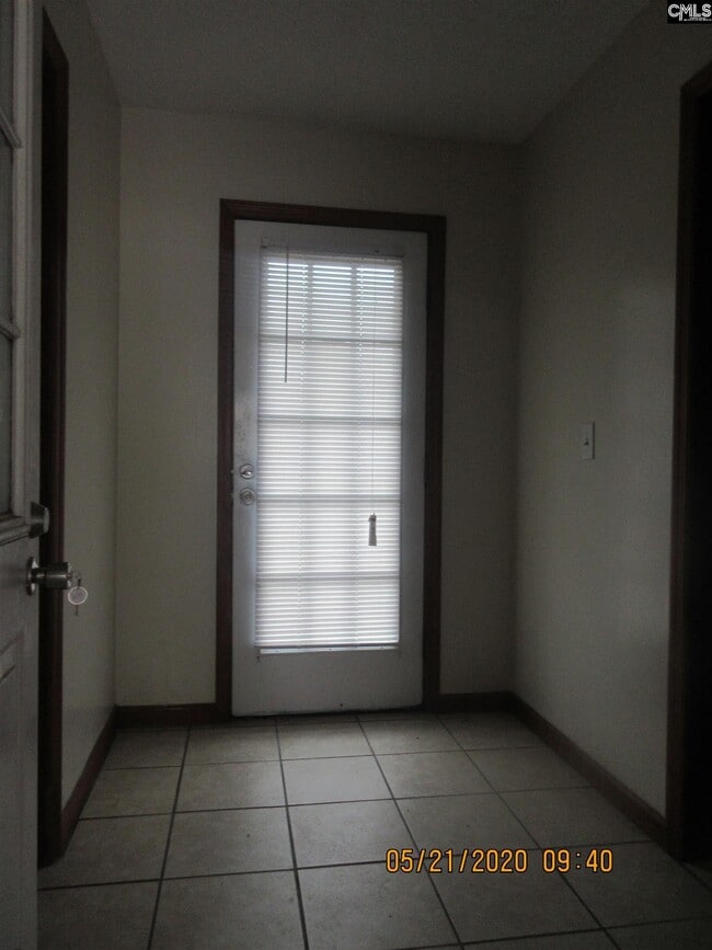 Building Photo - 1001 Starview Ct