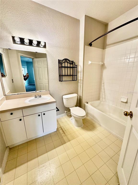 Building Photo - 3757 Conroy Rd