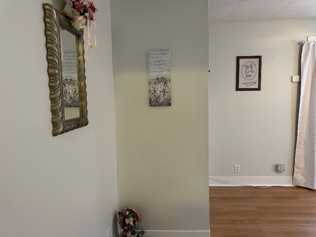 Building Photo - 269 N 1st Ave