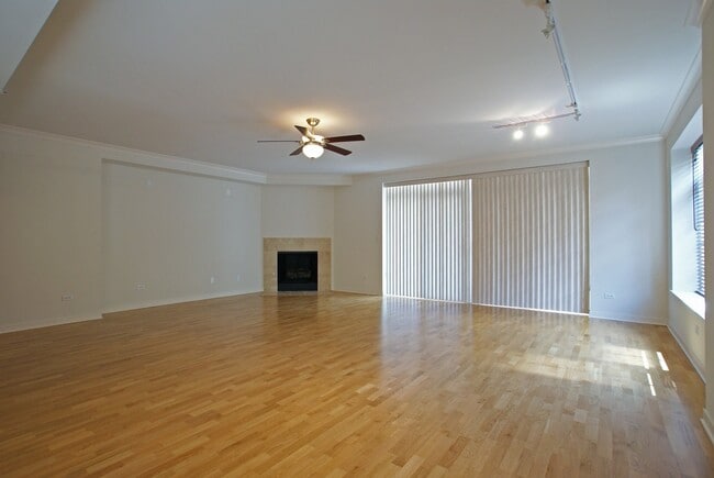 Building Photo - 425 Benjamin Dr