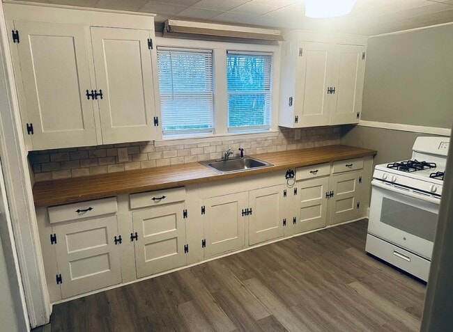 Building Photo - 59 Ethel St