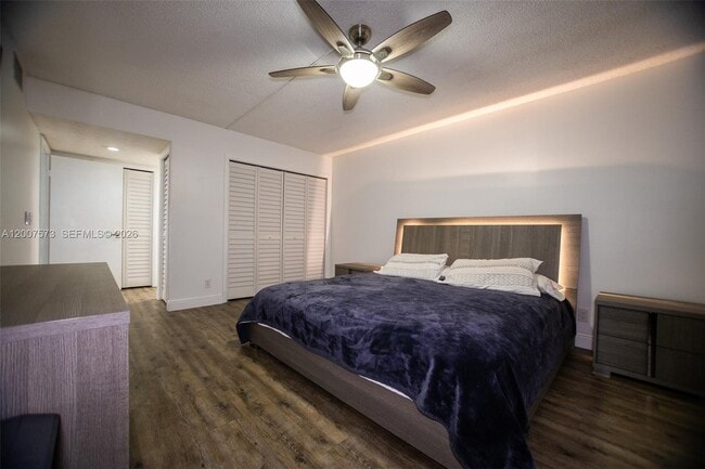 Building Photo - 16100 Golf Club Rd