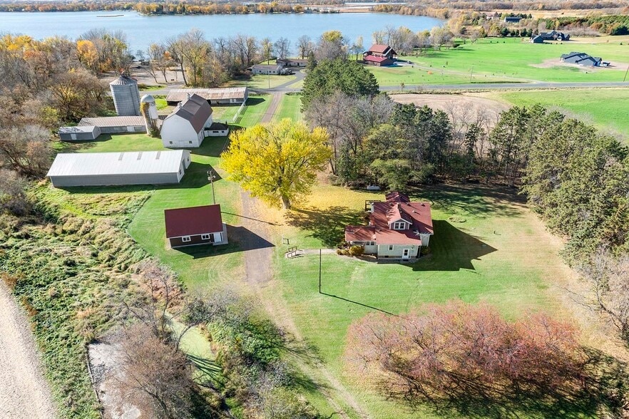 Building Photo - 52275 Rush Lake Trl