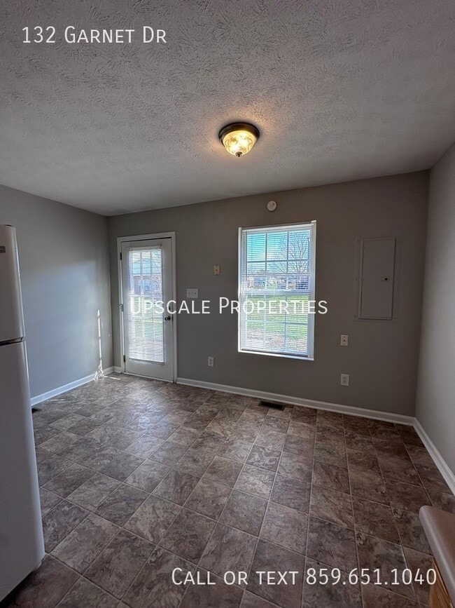 Building Photo - 132 Garnet Dr