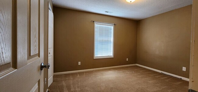 Building Photo - 3599 Drayton Dr