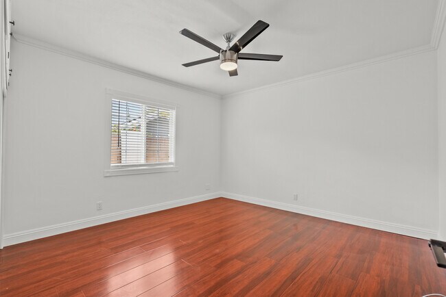 Building Photo - 23036 Burbank Blvd